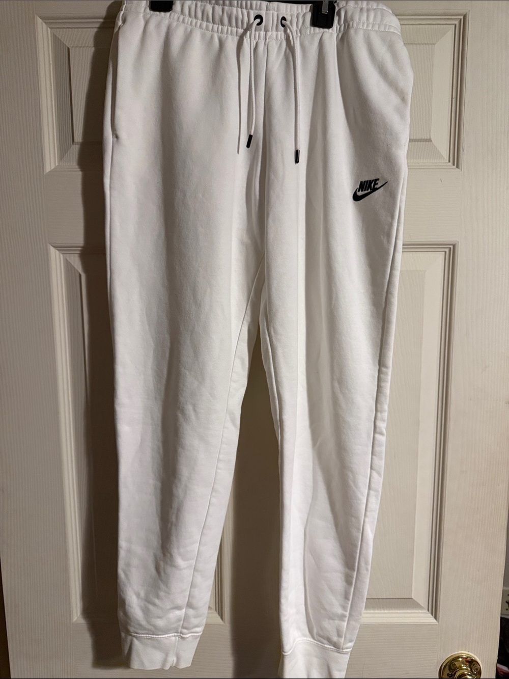 Nike women’s white Jogger Sweatpants